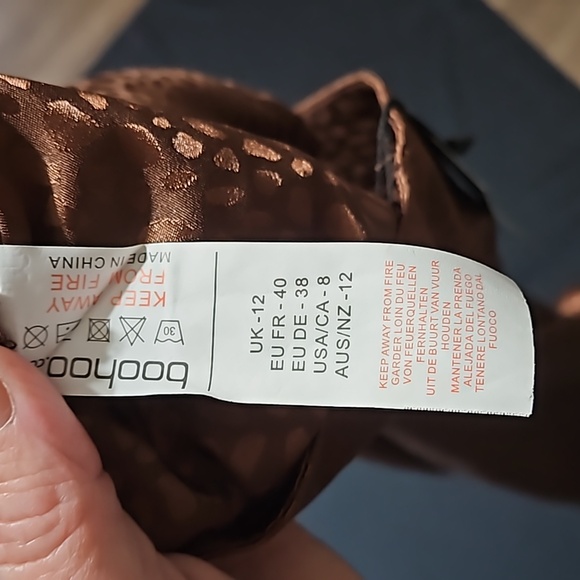 Boohoo, leopard print, satin, straight leg, chocolate brown, size 12 pants - Picture 10 of 13